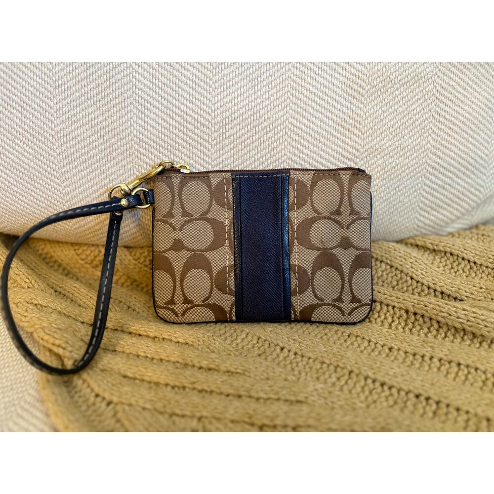 Coach Corner Zip Wristlet Signature Canvas with Stripe - Khaki & Navy Blue